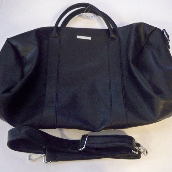 brandy melville duffle bag